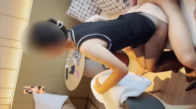 绿帽邀请肌肉男体育生